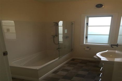 Photo of property in 17b Plunket Street, Saint Kilda, Dunedin, 9012