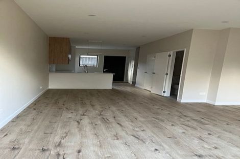 Photo of property in 6/58 Te Atatu Road, Te Atatu South, Auckland, 0610