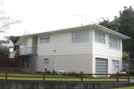 Photo of property in 3 Whitby Place, Westown, New Plymouth, 4310