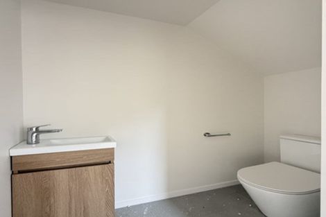 Photo of property in 40 Normanton Street, Glenfield, Auckland, 0629