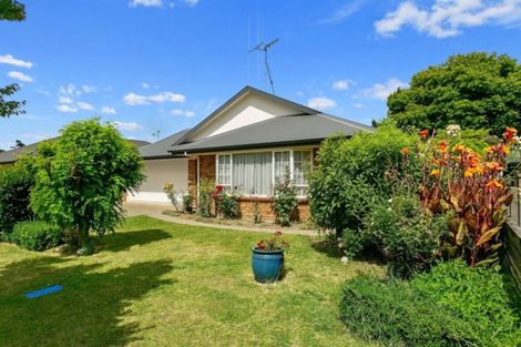 Photo of property in 58 Princes Street, Cambridge, 3434