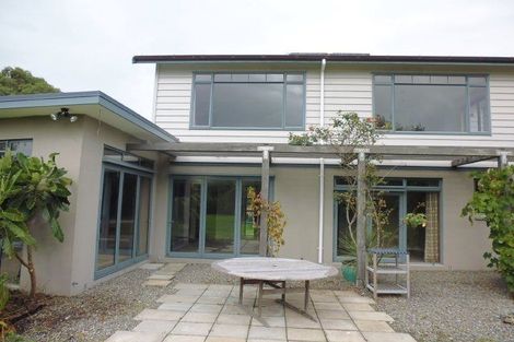 Photo of property in 9 Puriri Road, Waikanae, 5036