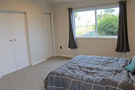 Photo of property in 17 Marine Parade, Carters Beach, Westport, 7825