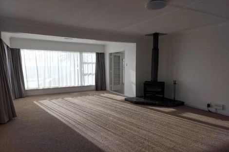 Photo of property in 66 Messenger Terrace, Oakura, 4314