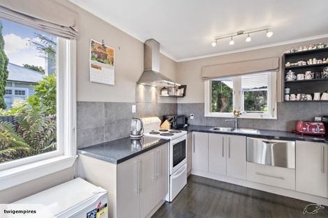 Photo of property in 73 Beach Road, Pahurehure, Papakura, 2113