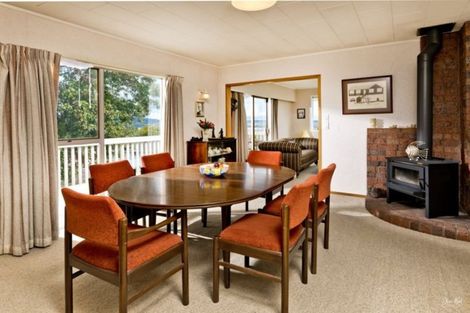 Photo of property in 33 Longreach Drive, Sunnyvale, Auckland, 0612