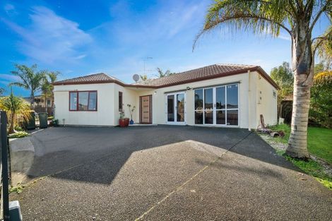 Photo of property in 73 Rathmar Drive, Manurewa, Auckland, 2105
