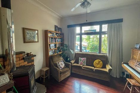 Photo of property in 87d Kaurilands Road, Titirangi, Auckland, 0604