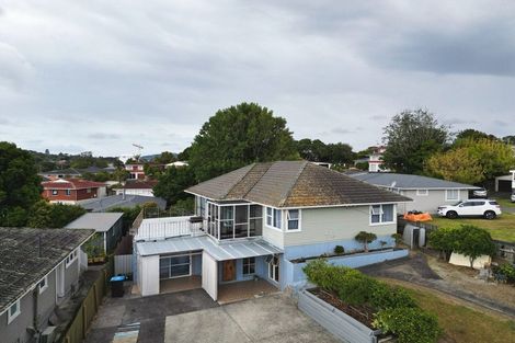 Photo of property in 8 Condliffe Place, New Windsor, Auckland, 0600