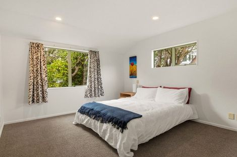 Photo of property in 18 Darlington Terrace, Miramar, Wellington, 6022