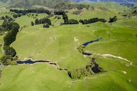 Photo of property in 2472 Opaki Kaiparoro Road, Eketahuna, 4994