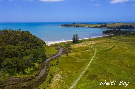 Photo of property in 17 Hurihuri Road, Okura Bush, Silverdale, 0794