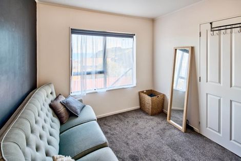 Photo of property in 79 Frobisher Street, Island Bay, Wellington, 6023