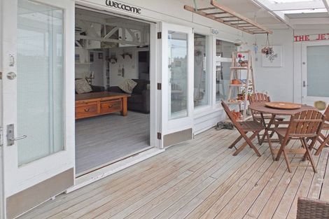 Photo of property in 2a Andresen Street, Foxton Beach, Foxton, 4815