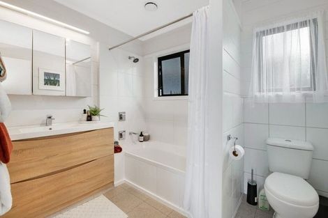 Photo of property in 59 West Hoe Heights, Orewa, 0931