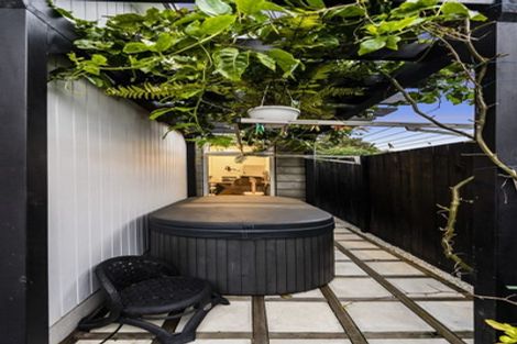 Photo of property in 5 Fenchurch Street, Glen Innes, Auckland, 1072