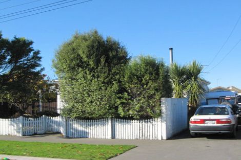 Photo of property in 10 Tyrone Street, Belfast, Christchurch, 8051