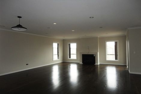 Photo of property in 4 Rossini Court, Karaka, Papakura, 2113