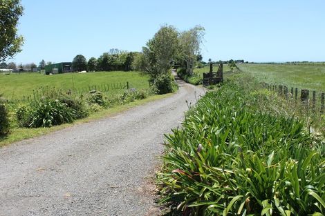 Photo of property in 787 Main North Road, Motunui, Waitara, 4383