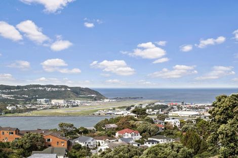 Photo of property in 64 Roseneath Terrace, Roseneath, Wellington, 6011