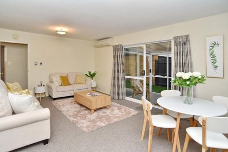 Photo of property in 35 Dilworth Street, Riccarton, Christchurch, 8041