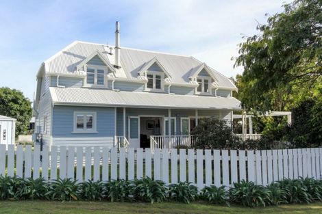 Photo of property in 11 Onaero Beach Road, Onaero, Waitara, 4383