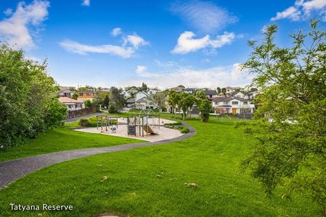 Photo of property in 15 Tatyana Place, Massey, Auckland, 0614