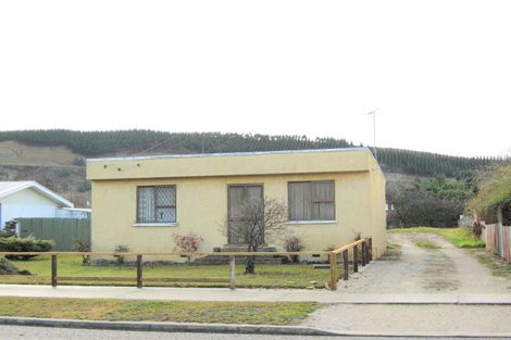Photo of property in 24 Blyth Street, Clyde, 9330