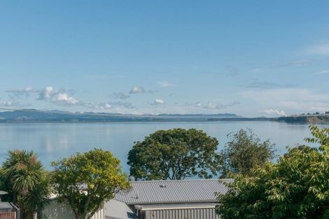 Photo of property in 11 Kaharoa Avenue, Omokoroa, 3114