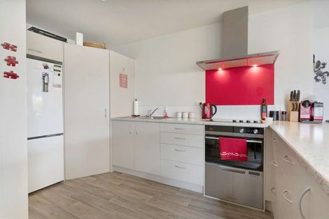 Photo of property in 11 Kamahi Crescent, Papamoa Beach, Papamoa, 3118