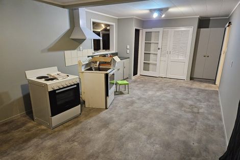 Photo of property in 1/51 Hartford Crescent, Totara Park, Upper Hutt, 5018