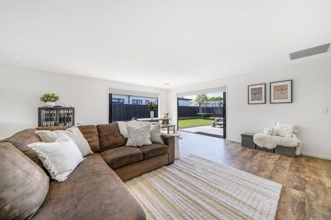 Photo of property in 27 Lusk Street, Rangiora, 7400