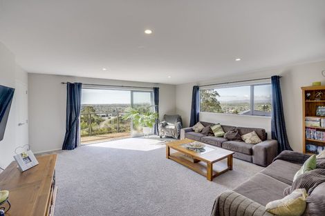 Photo of property in 21 Ridgeway Terrace, Taradale, Napier, 4112