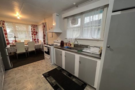 Photo of property in 16 Cardiff Street, Awapuni, Palmerston North, 4412