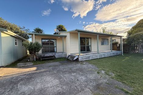 Photo of property in 14 Oxford Street, Fairfield, Hamilton, 3214