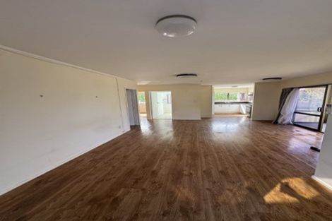 Photo of property in 1/19 College Road, Northcote, Auckland, 0627