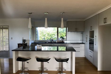 Photo of property in 80 Luckens Road, West Harbour, Auckland, 0618