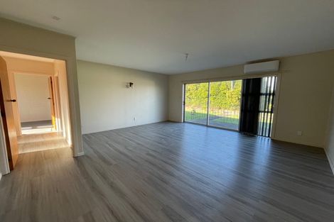 Photo of property in 2/30 Mcleod Road, Henderson, Auckland, 0612