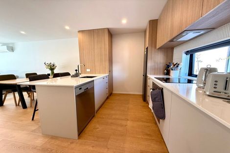 Photo of property in 6/90 Holly Road, St Albans, Christchurch, 8014