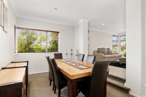 Photo of property in 9 Corsica Way, Karaka, Papakura, 2113