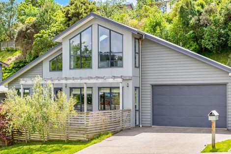 Photo of property in 8 Flotilla Place, Whitby, Porirua, 5024