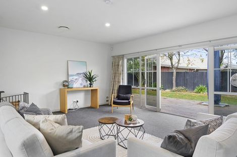 Photo of property in 22 Millcroft Place, Parklands, Christchurch, 8083