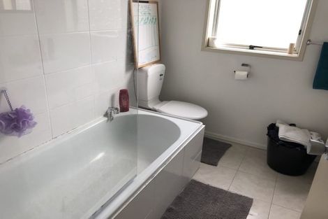 Photo of property in 3/5 Glen Road, Browns Bay, Auckland, 0630