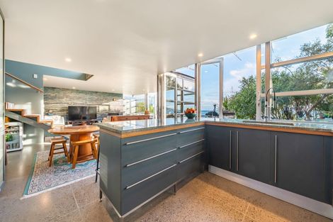 Photo of property in 80 Moana Road, Plimmerton, Porirua, 5026