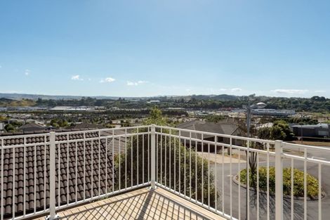 Photo of property in 5 Carex Close, Pyes Pa, Tauranga, 3112