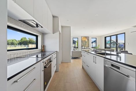 Photo of property in 30 Ruataniwha Avenue, Rangiora, 7400