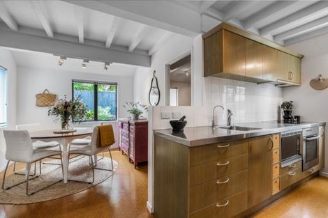 Photo of property in 3/26 Queens Parade, Devonport, Auckland, 0624