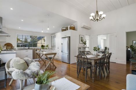 Photo of property in 61 Aroha Avenue, Sandringham, Auckland, 1025