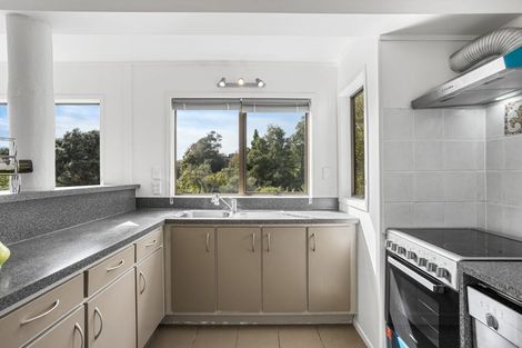 Photo of property in 8 Lynngate Place, Hillcrest, Auckland, 0627