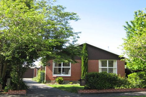 Photo of property in 8 Kingsgate Place, Burnside, Christchurch, 8053